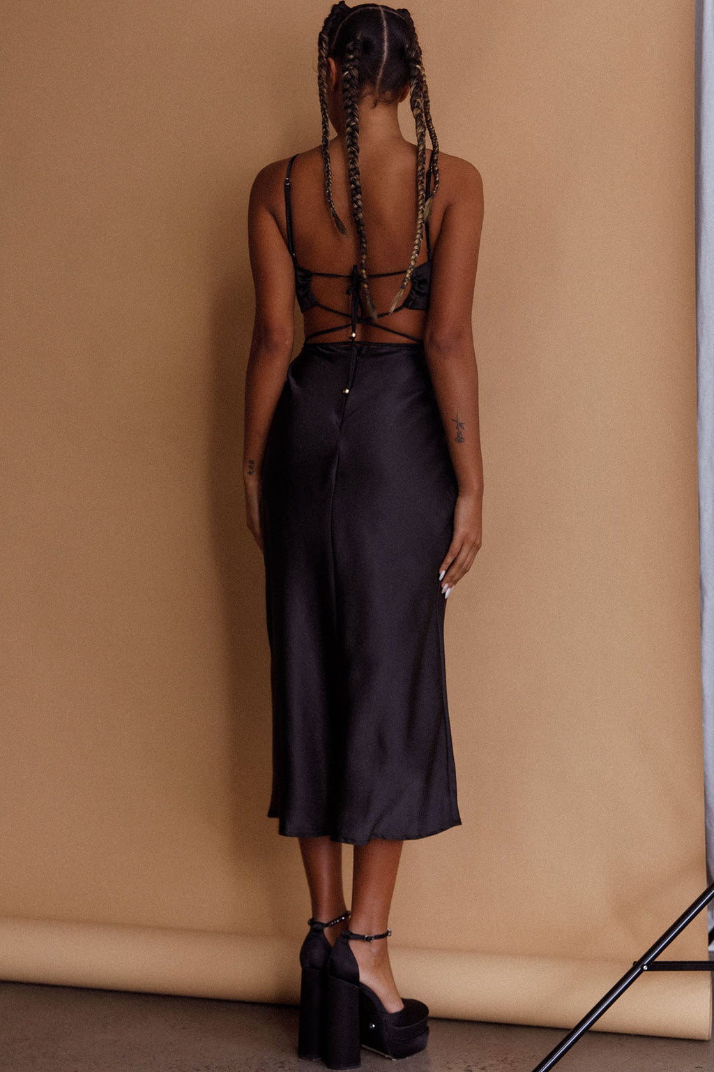 City Lights Cut-Out Waist Strappy Back Midi Dress Black