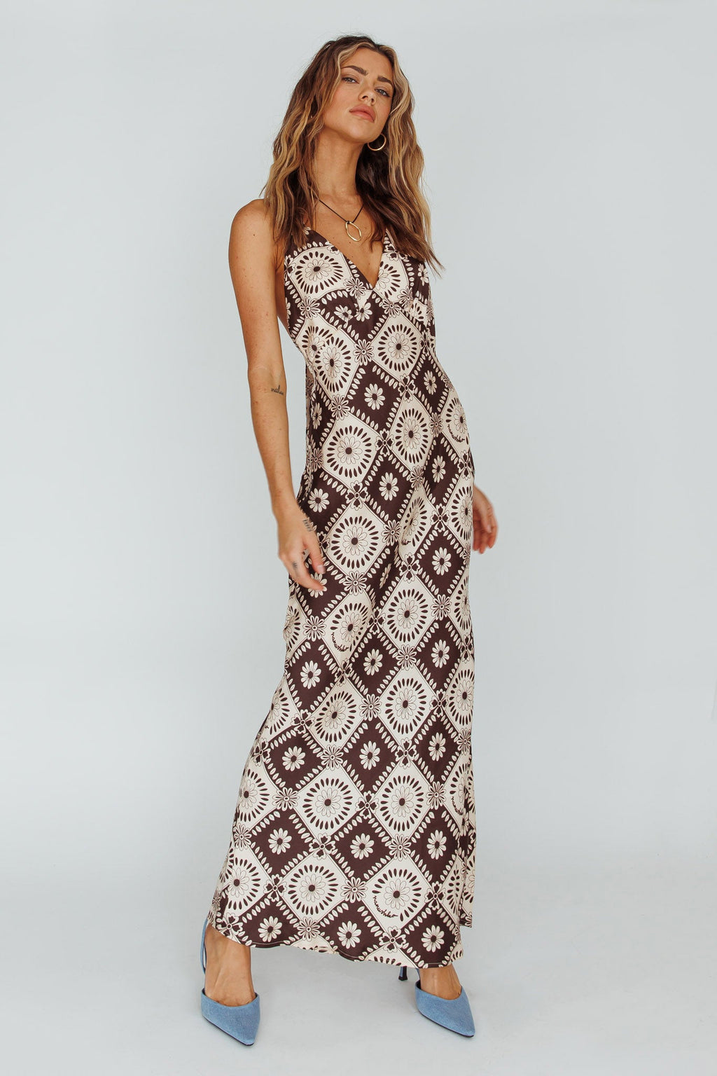 Lavara Halterneck Midi Dress Floral Chocolate