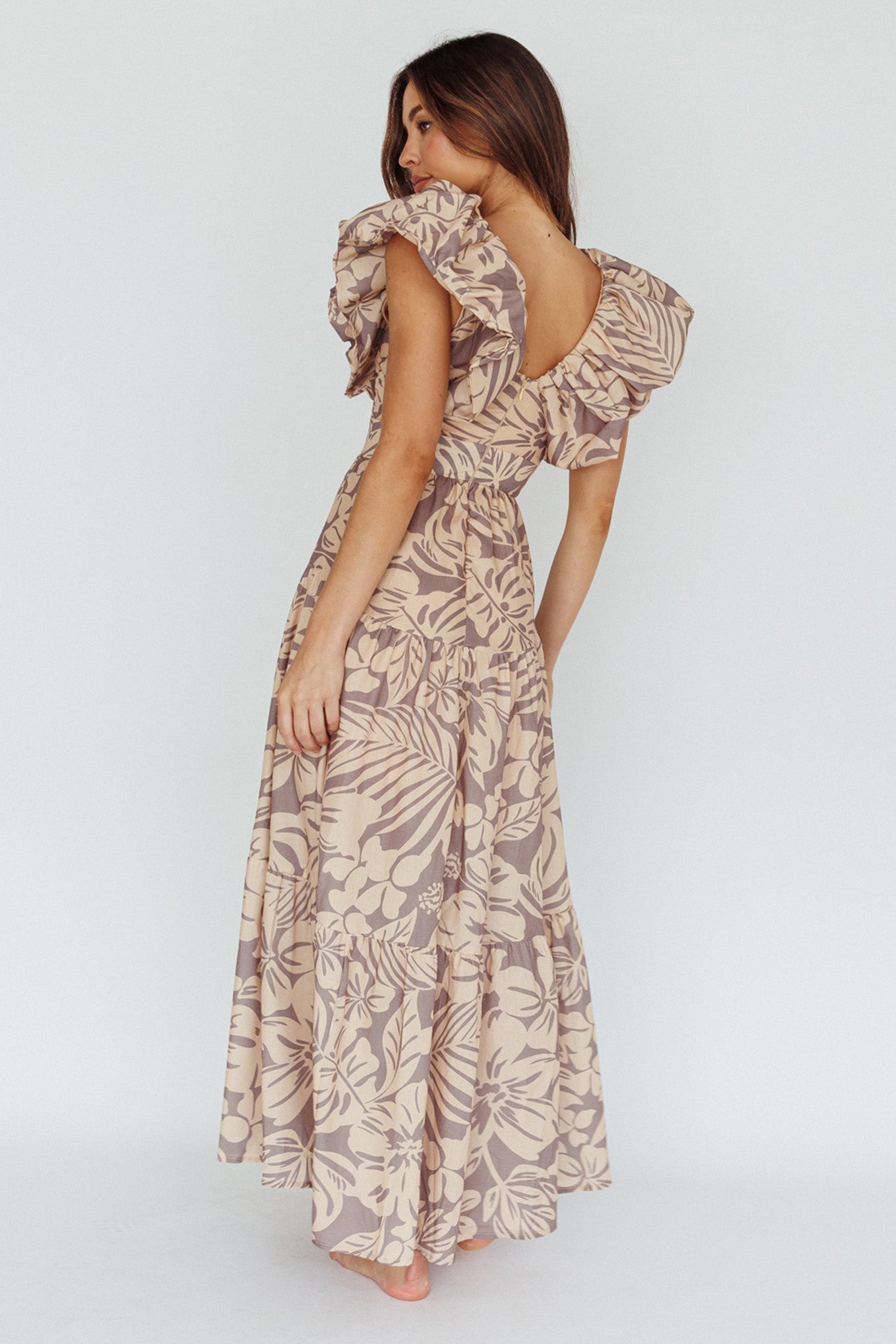 Kahlo Puffed Ruffle Neckline Maxi Dress Print Beige